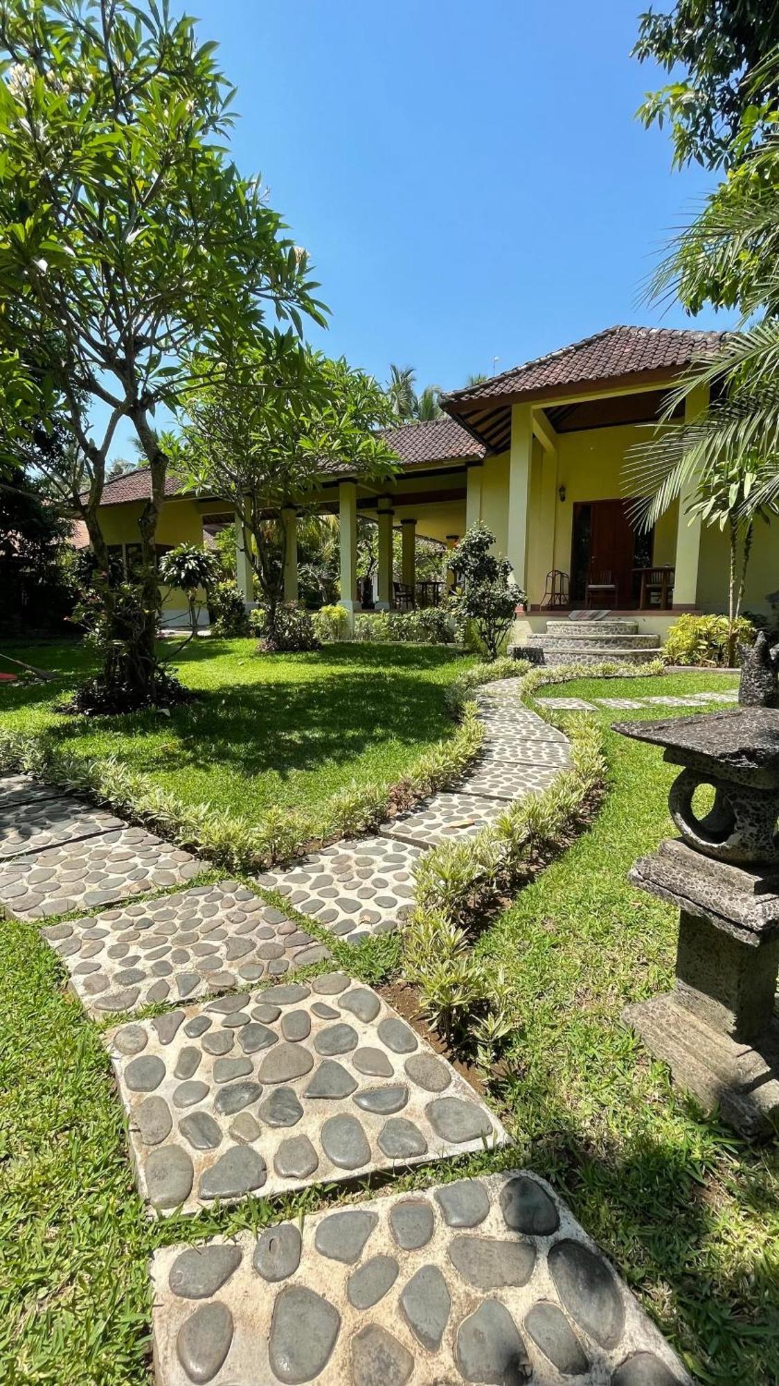 Bali Cottage Sambirenteng Pabean Buleleng Екстериор снимка